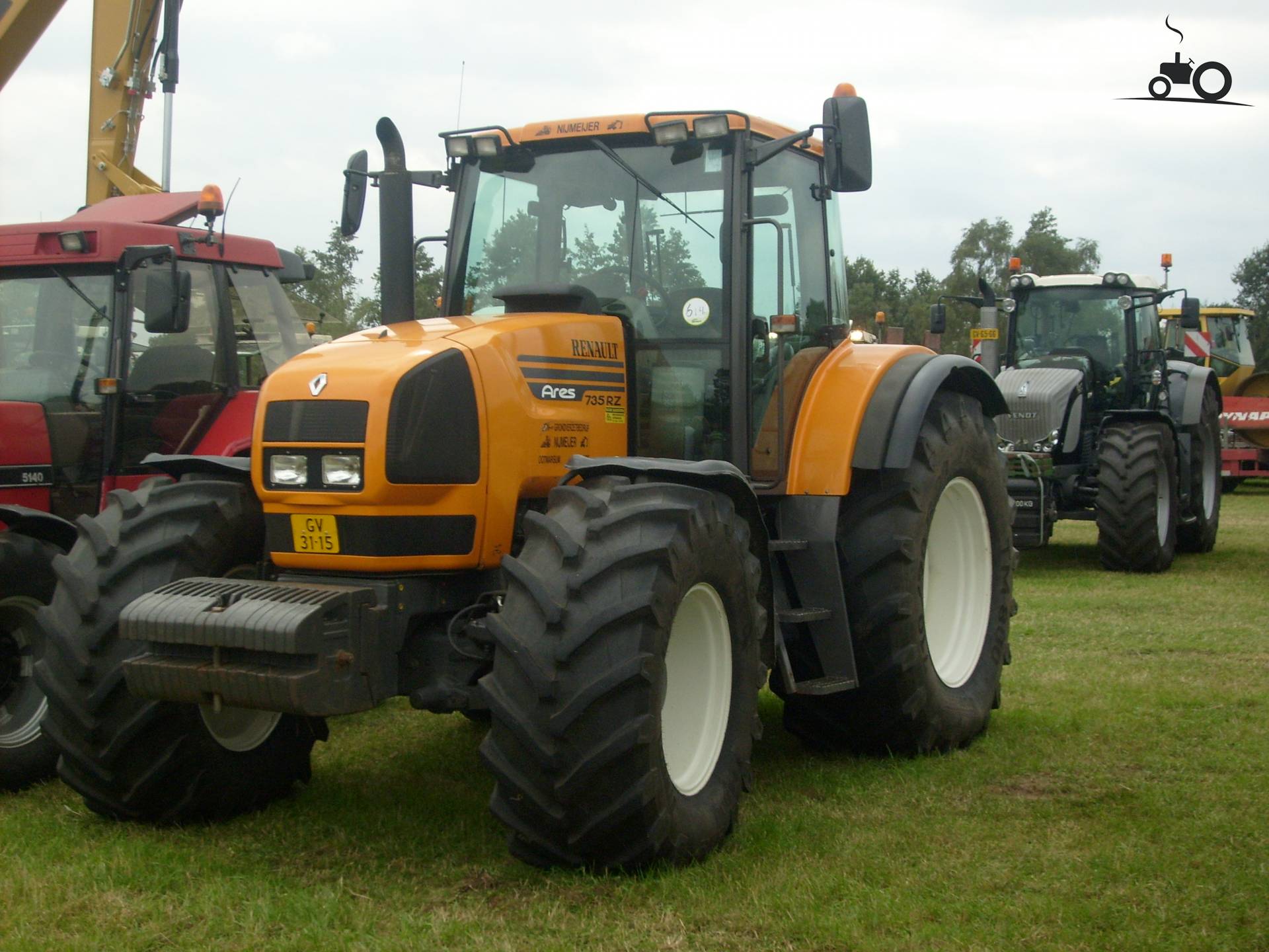 Renault Ares 735 RZ