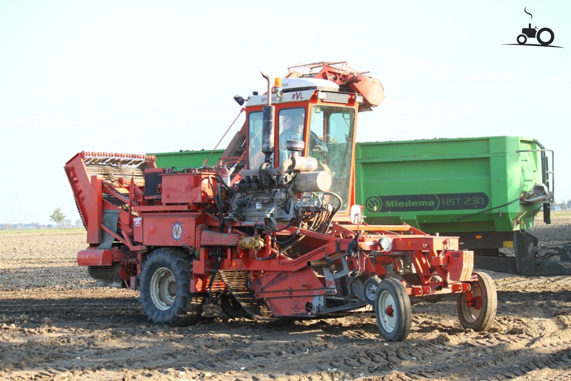 RVL - TractorFan