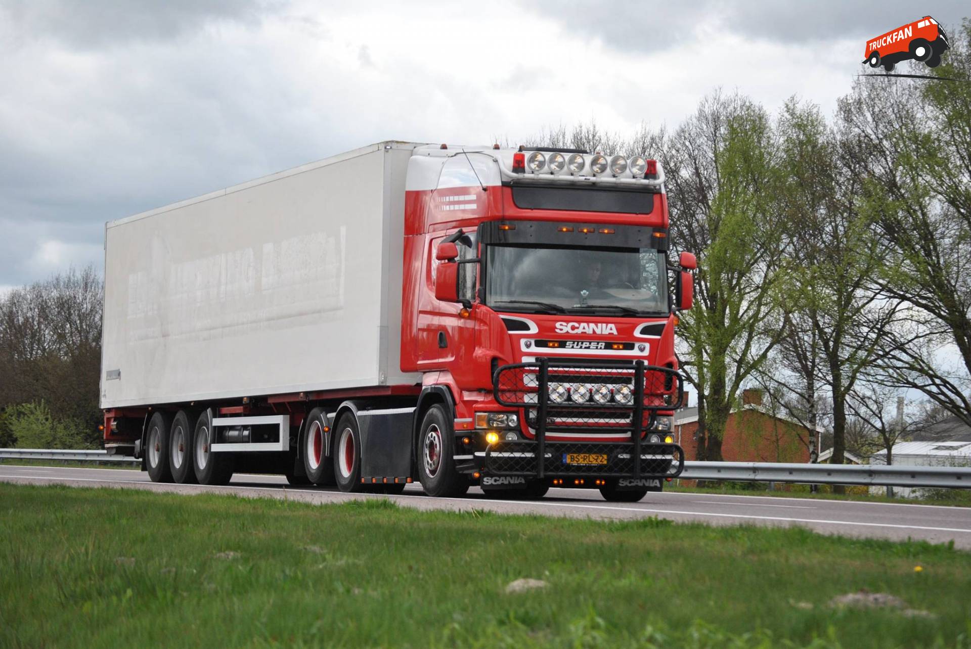 Scania R500