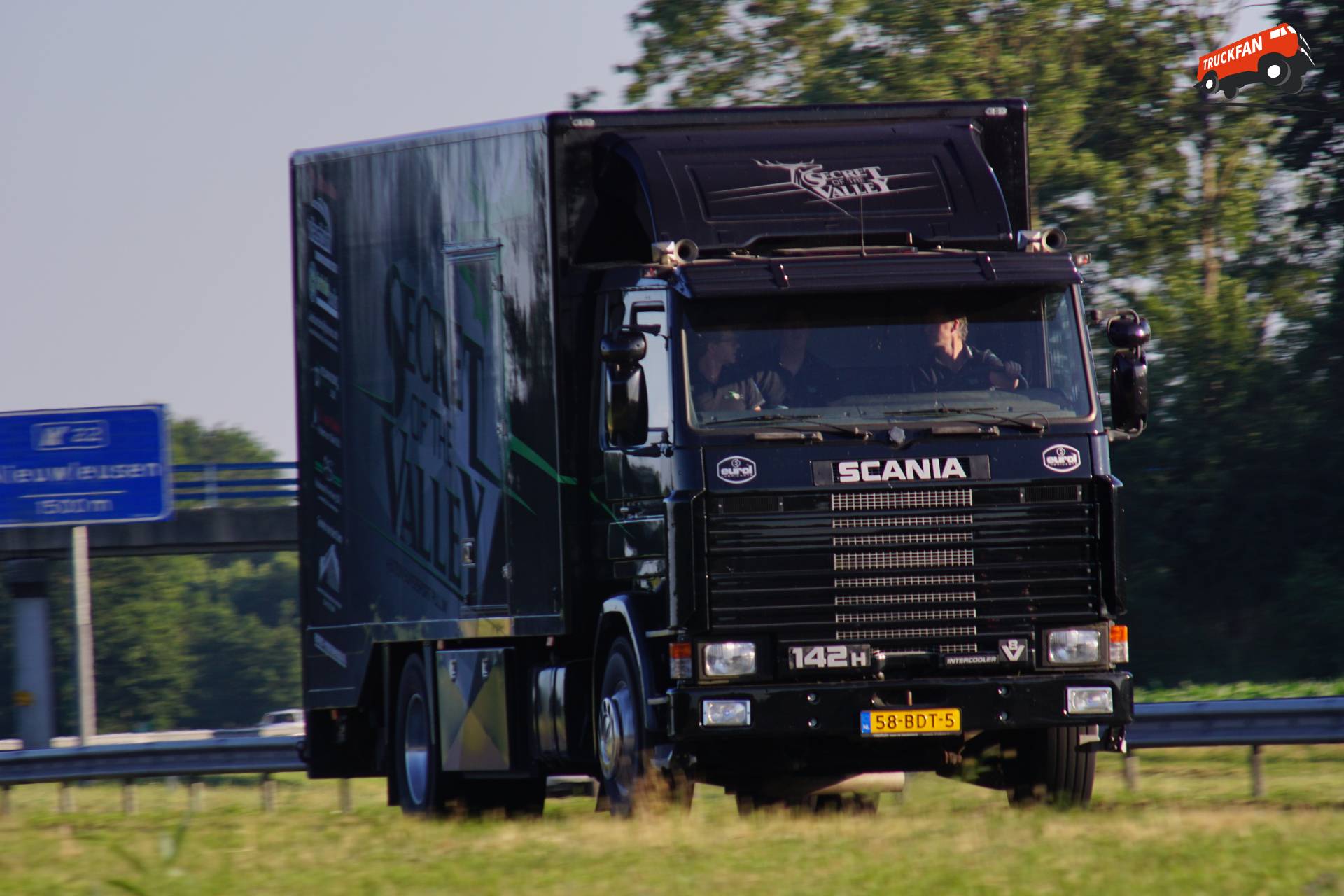 Club Scania 142 - Fiche technique, Photos, Avis & Forum
