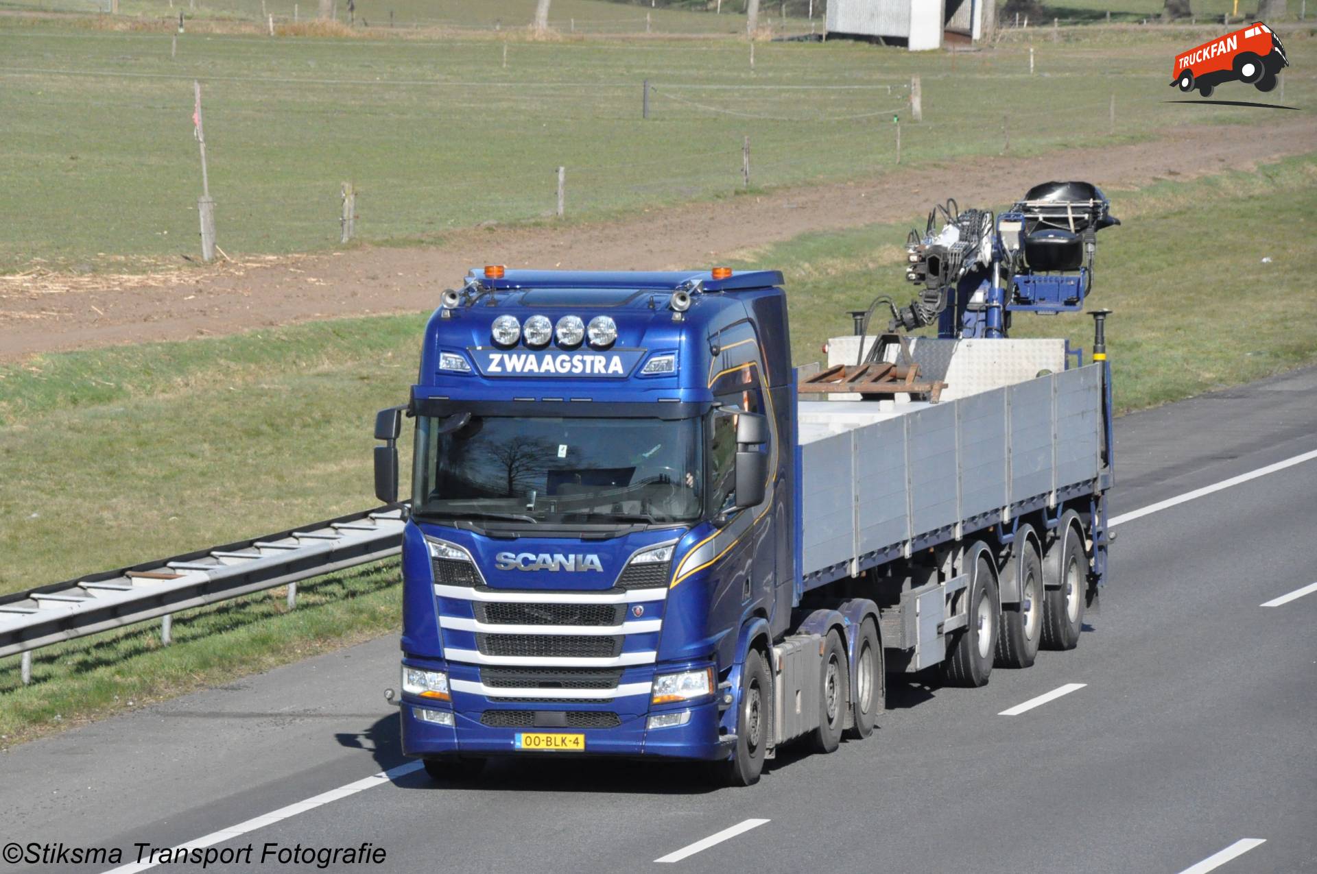 Scania R460