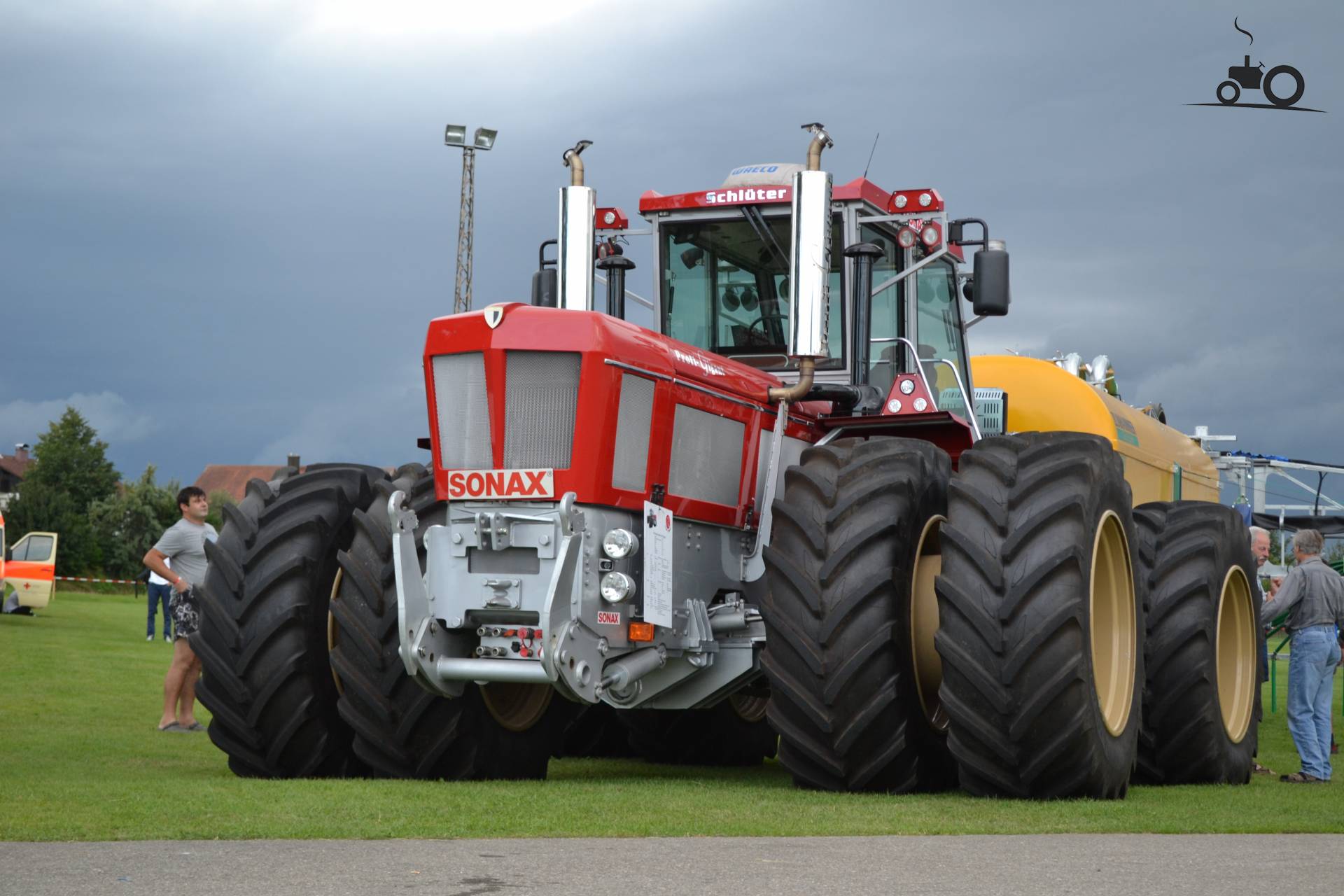 1000 Images About Tractors On Pinterest