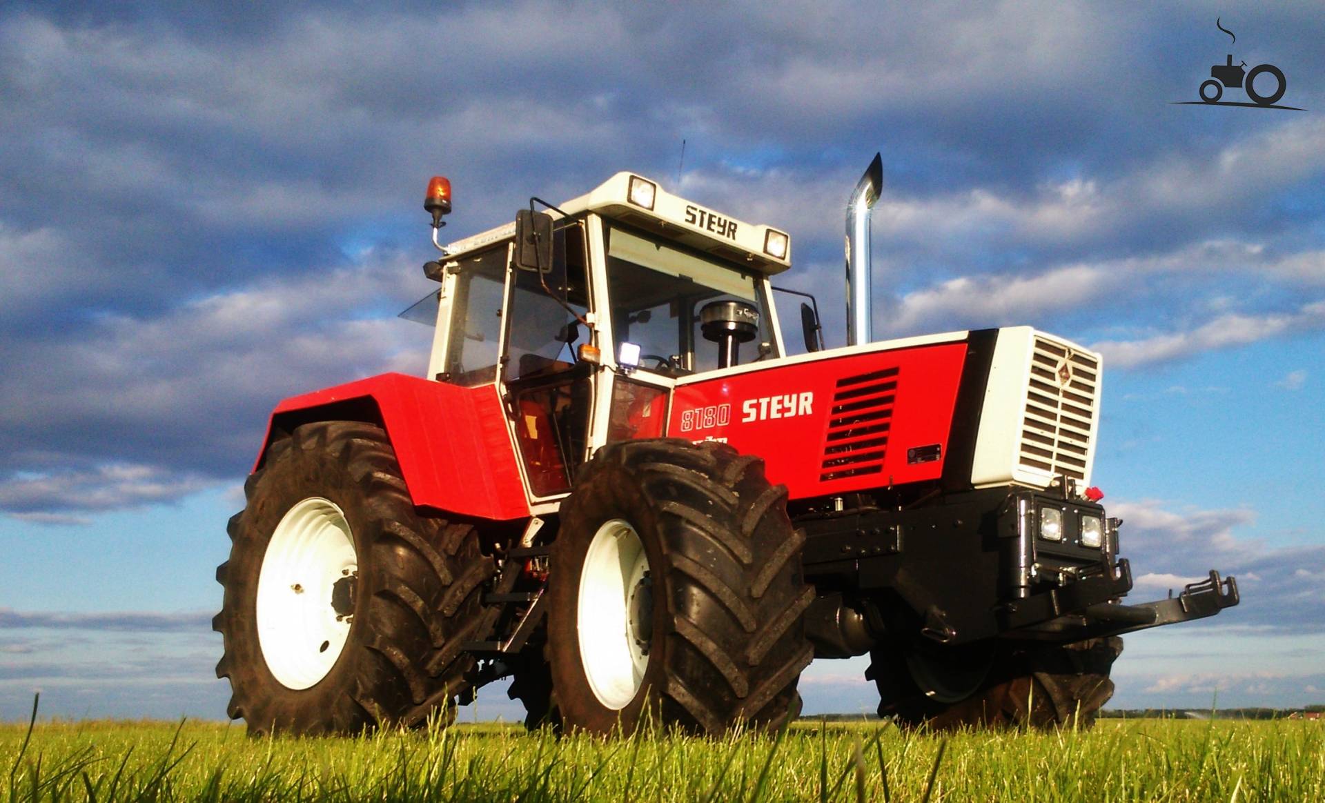 Steyr 8180 Schweiz Traktor Foto 920097