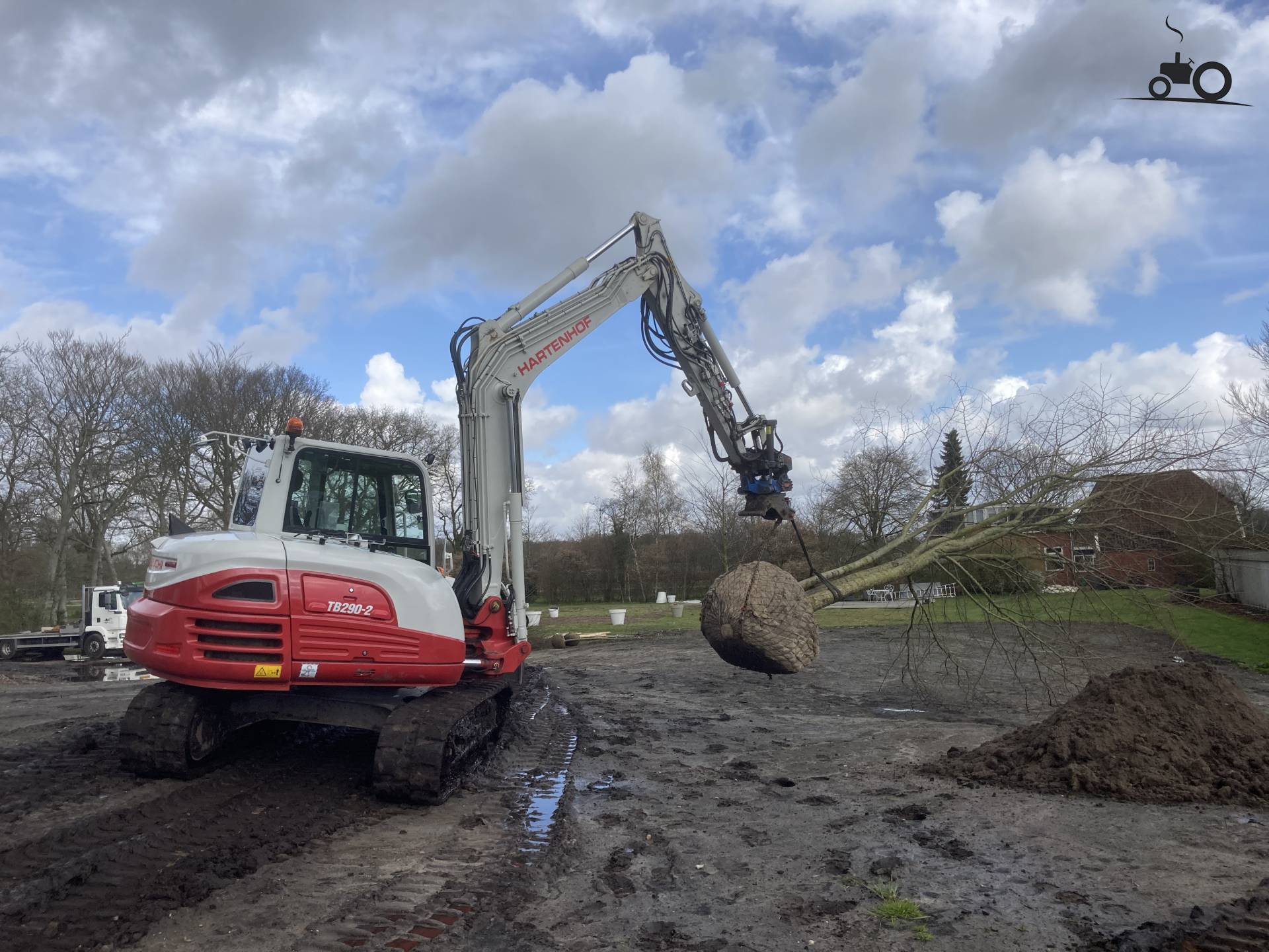 Foto Takeuchi TB 290 2 Van Gebr Hartenhof BV