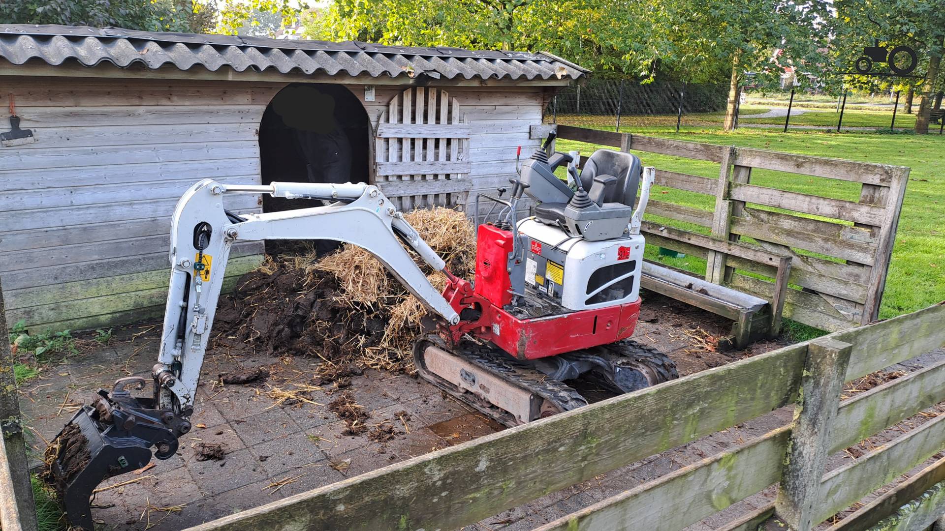Takeuchi TB 210 R Fanclub - Technische Daten, Fotos, Bewertungen & Forum