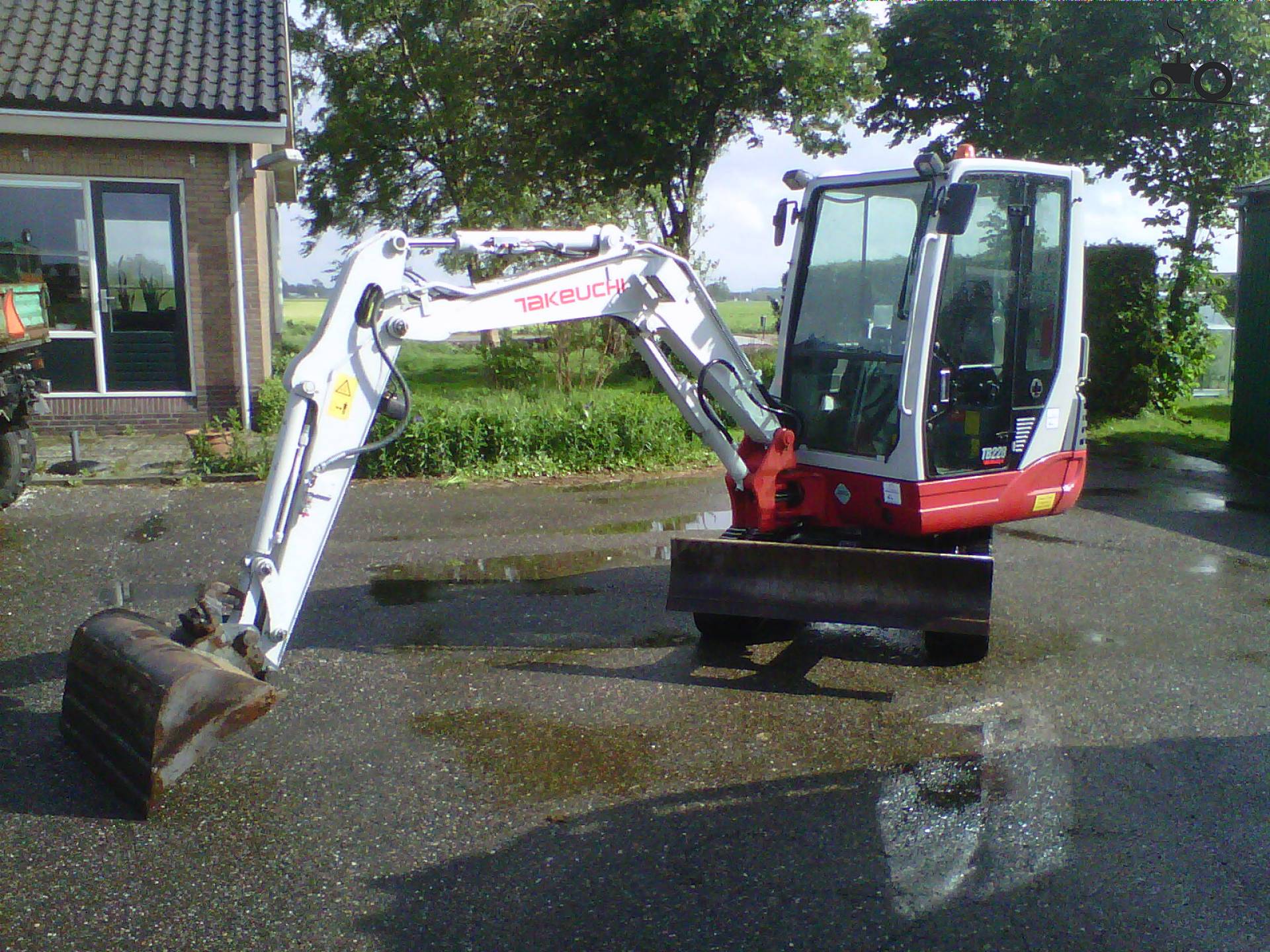 Takeuchi TB 228 - Latest Updates, Photos & Videos