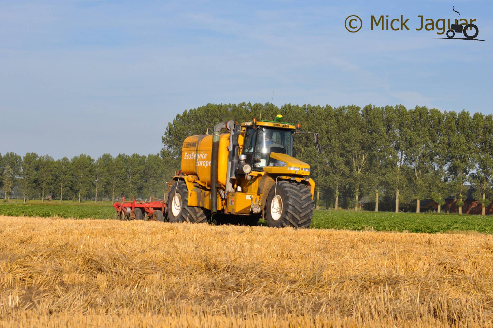 Terra Gator 8133