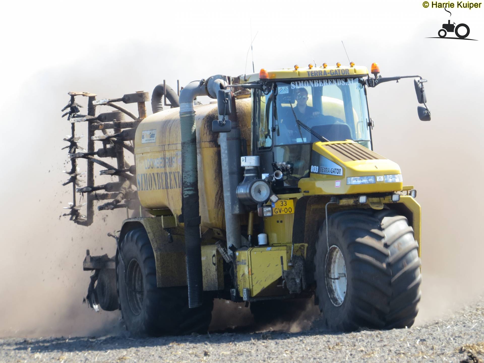 Terra Gator 8133