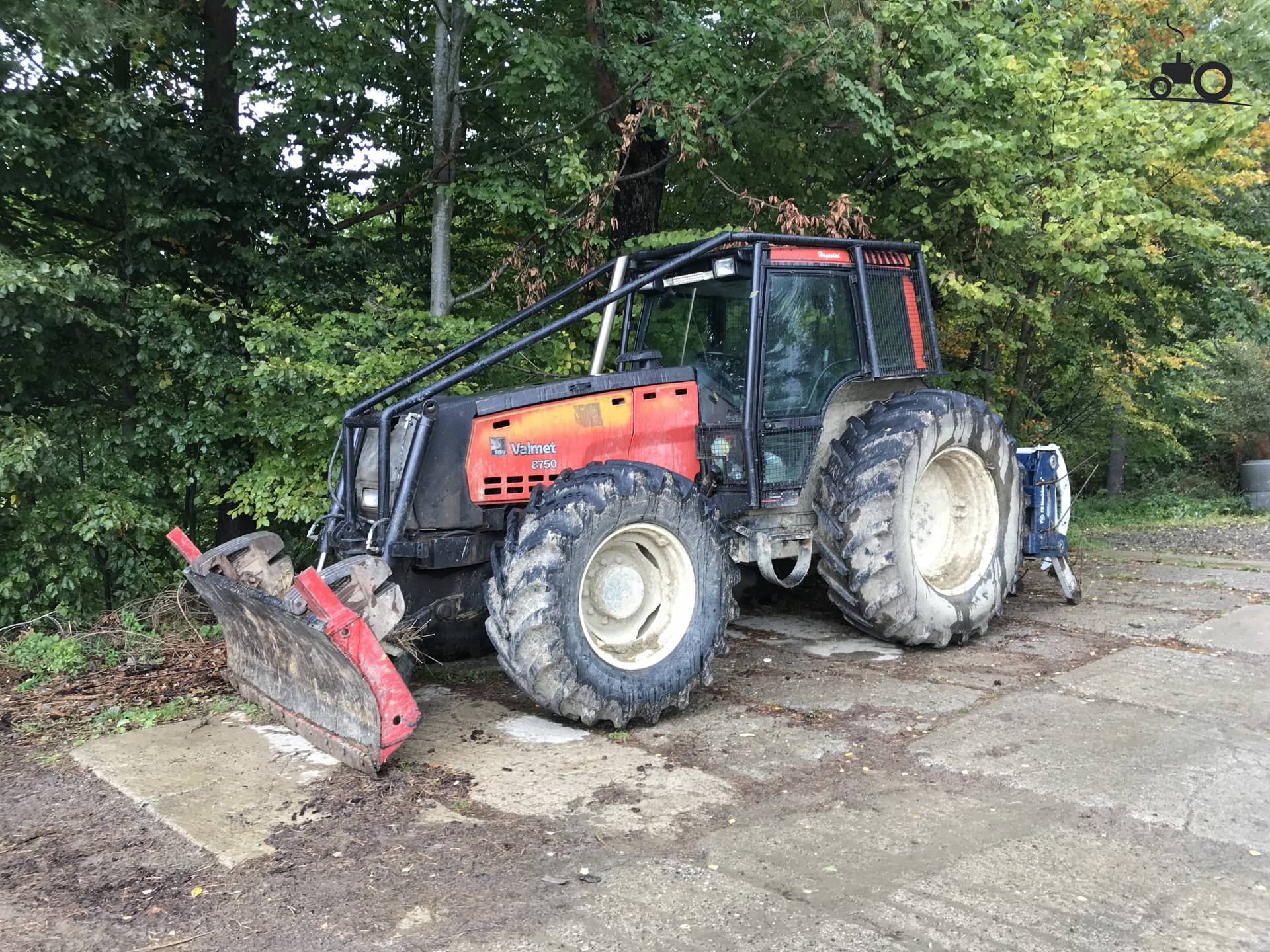 Valmet 8750 Fan Club - Specs, Photos, Reviews & Forum