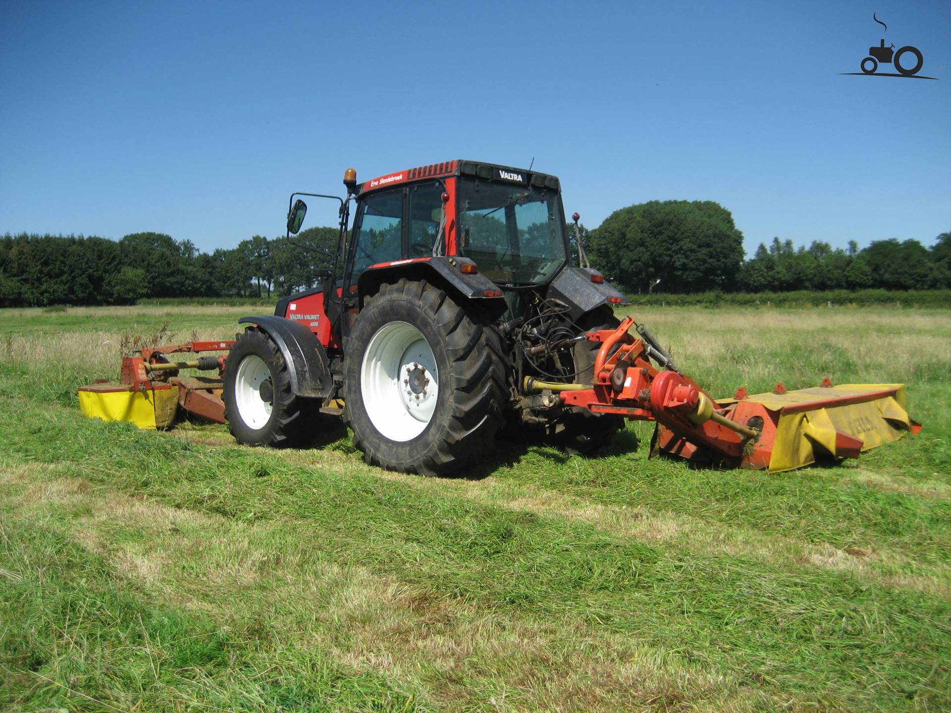 Foto Valtra Valmet 6800 van Erve-slendebroek