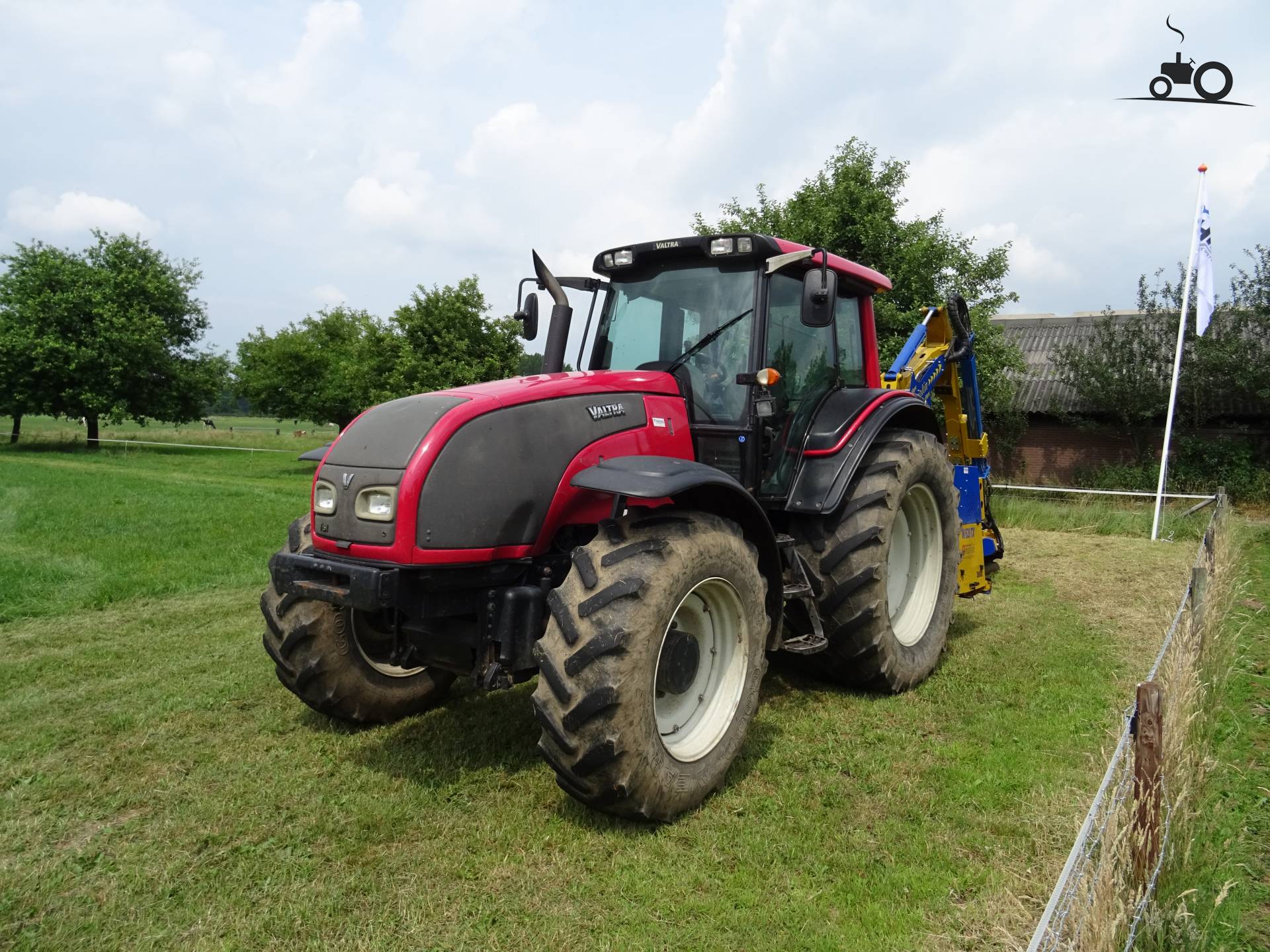 Foto Valtra T151 #1236341