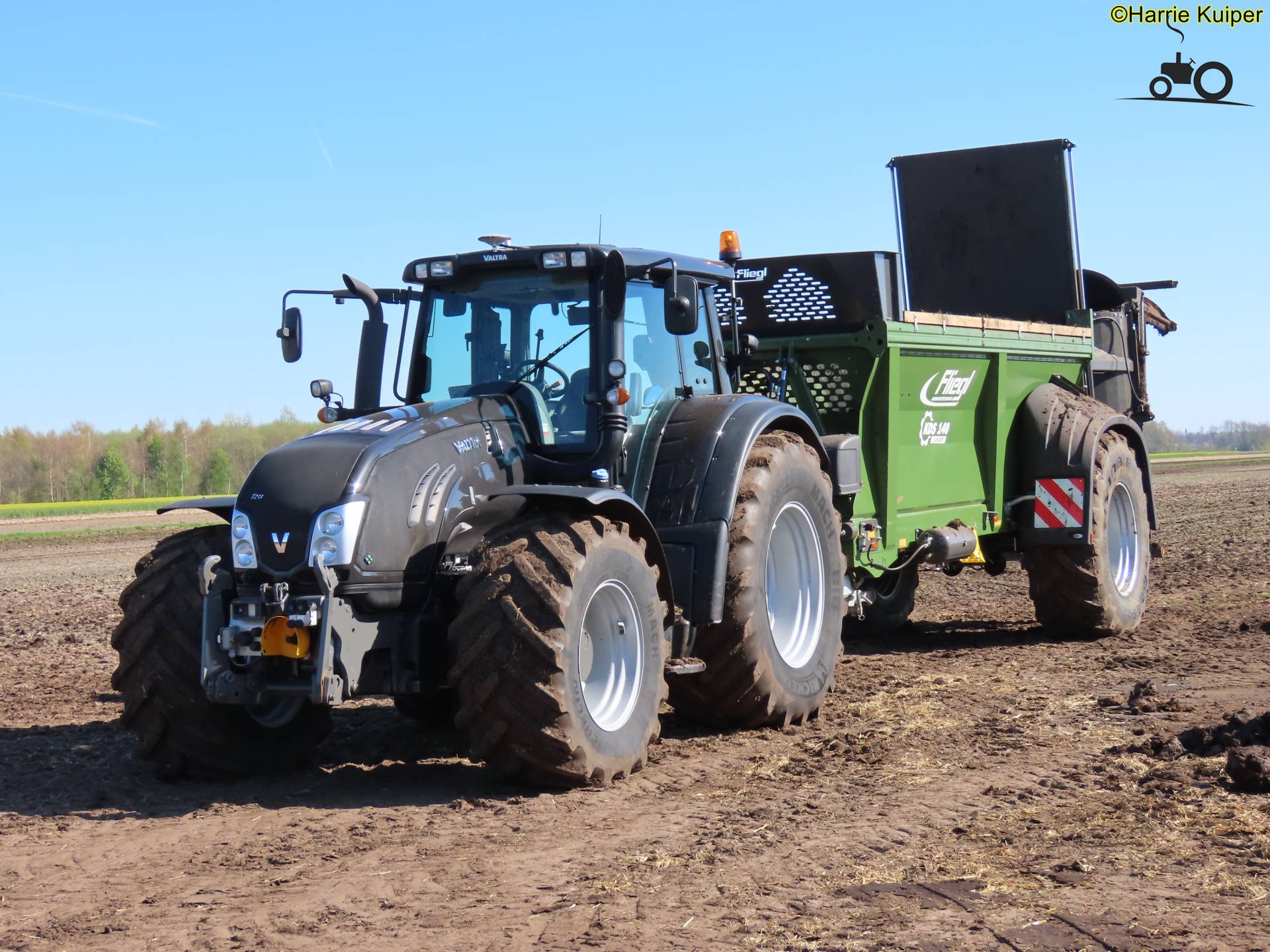 Valtra T213