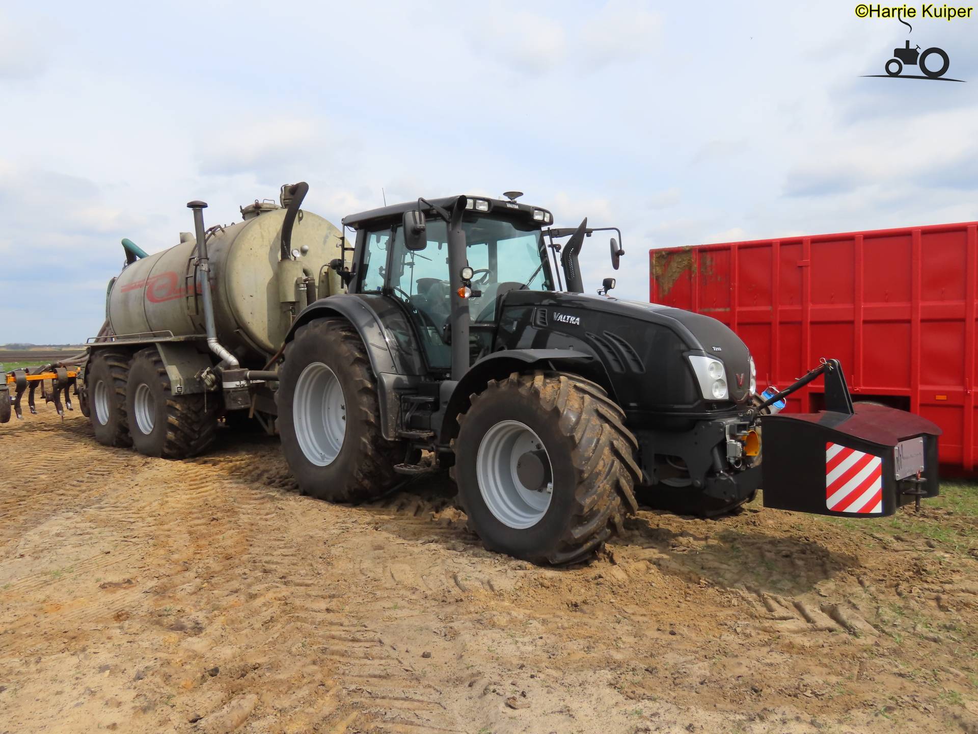Valtra T213 - Latest Updates, Photos & Videos - Page 1
