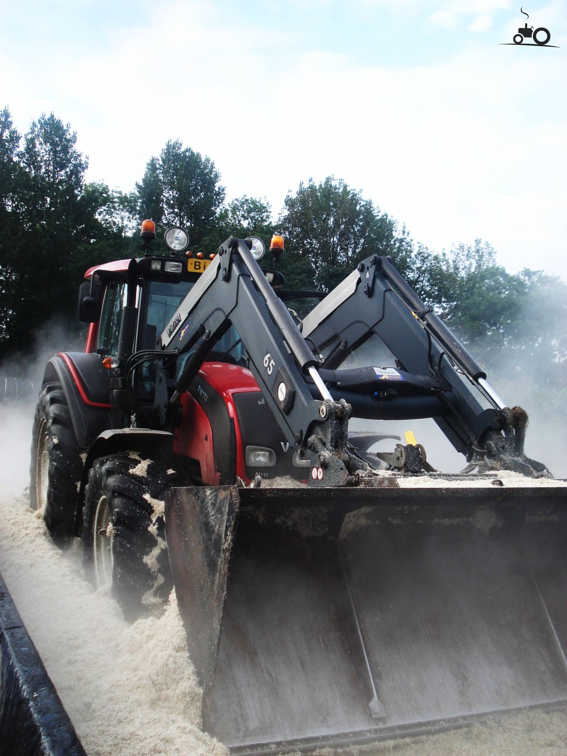 Valtra N111