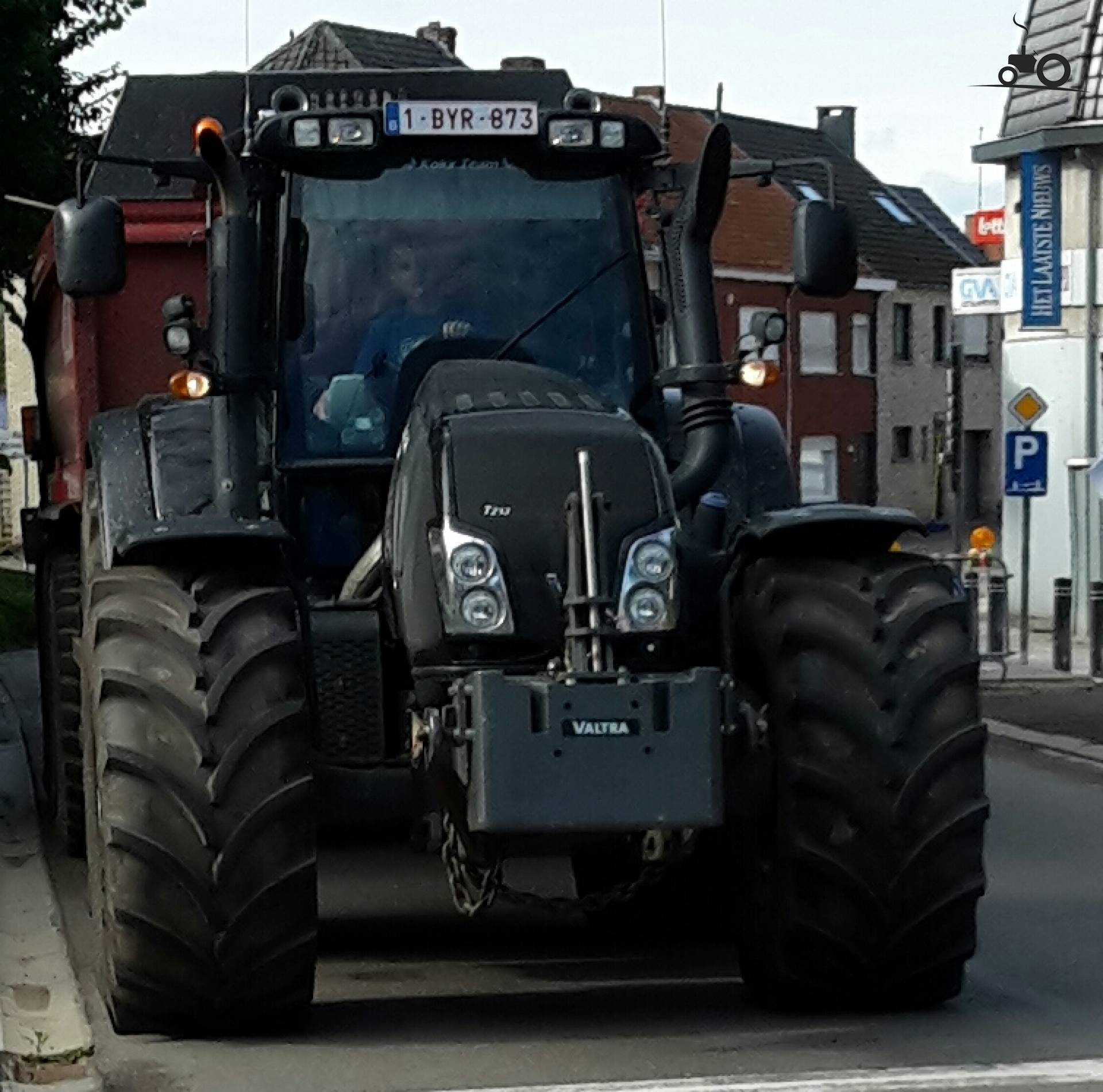 Valtra T213 - Latest Updates, Photos & Videos - Page 1
