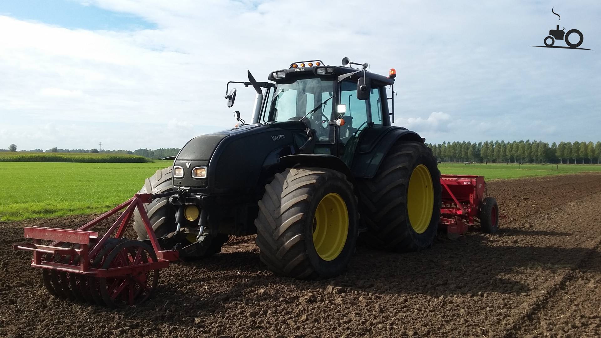 Foto Valtra T151 #984771