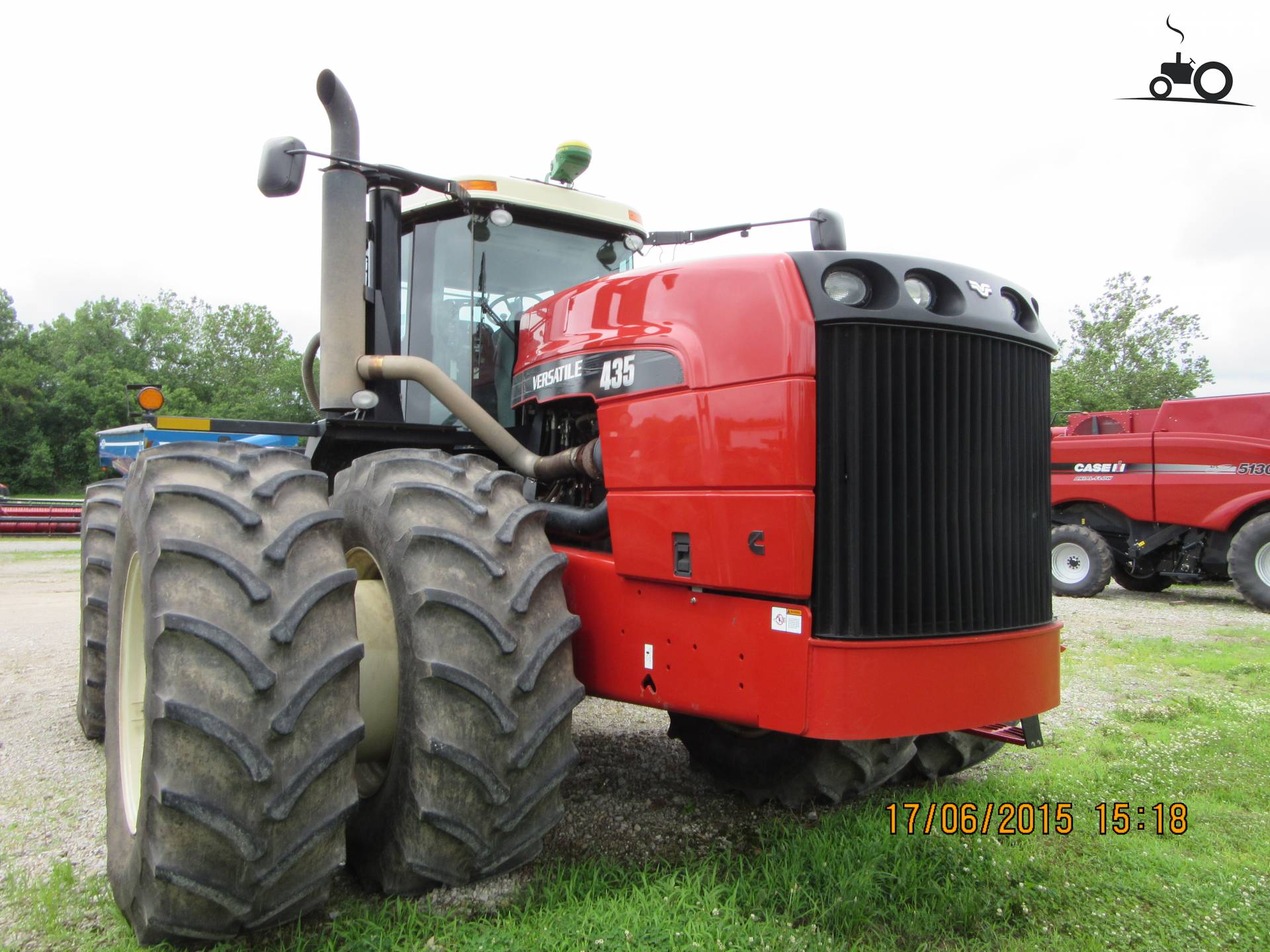 Versatile 435 Fanclub - Specificaties, Foto's, Reviews & Forum