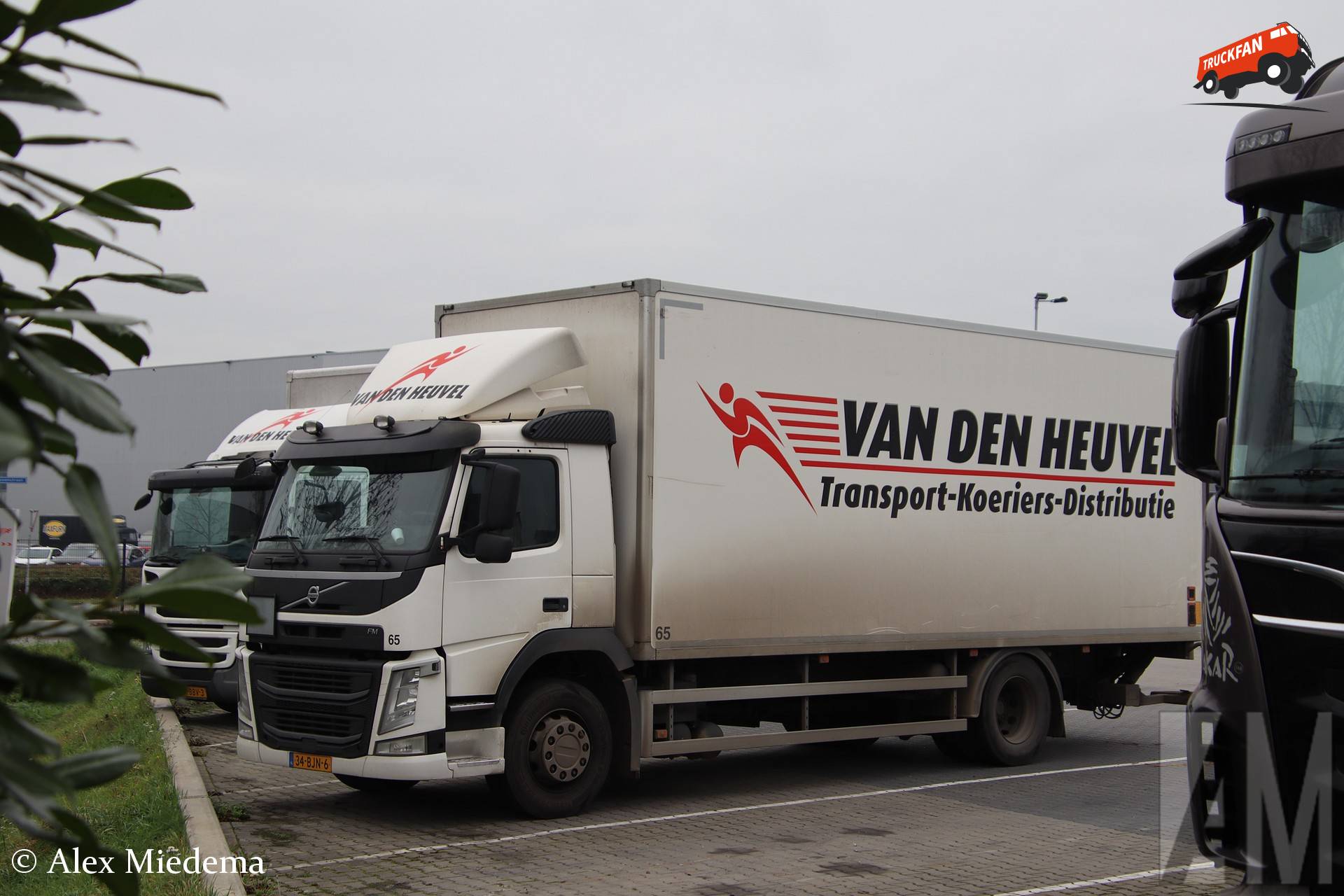 Foto Volvo FM 4th Gen Van Van Den Heuvel Logistiek BV