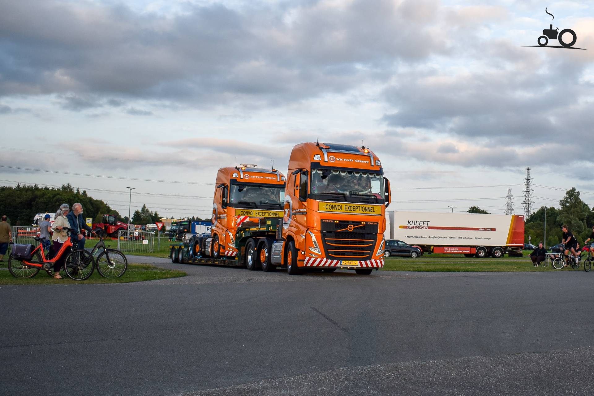 v.d. Vlist Speciaal- en Zwaartransport B.V. - TruckFan NL