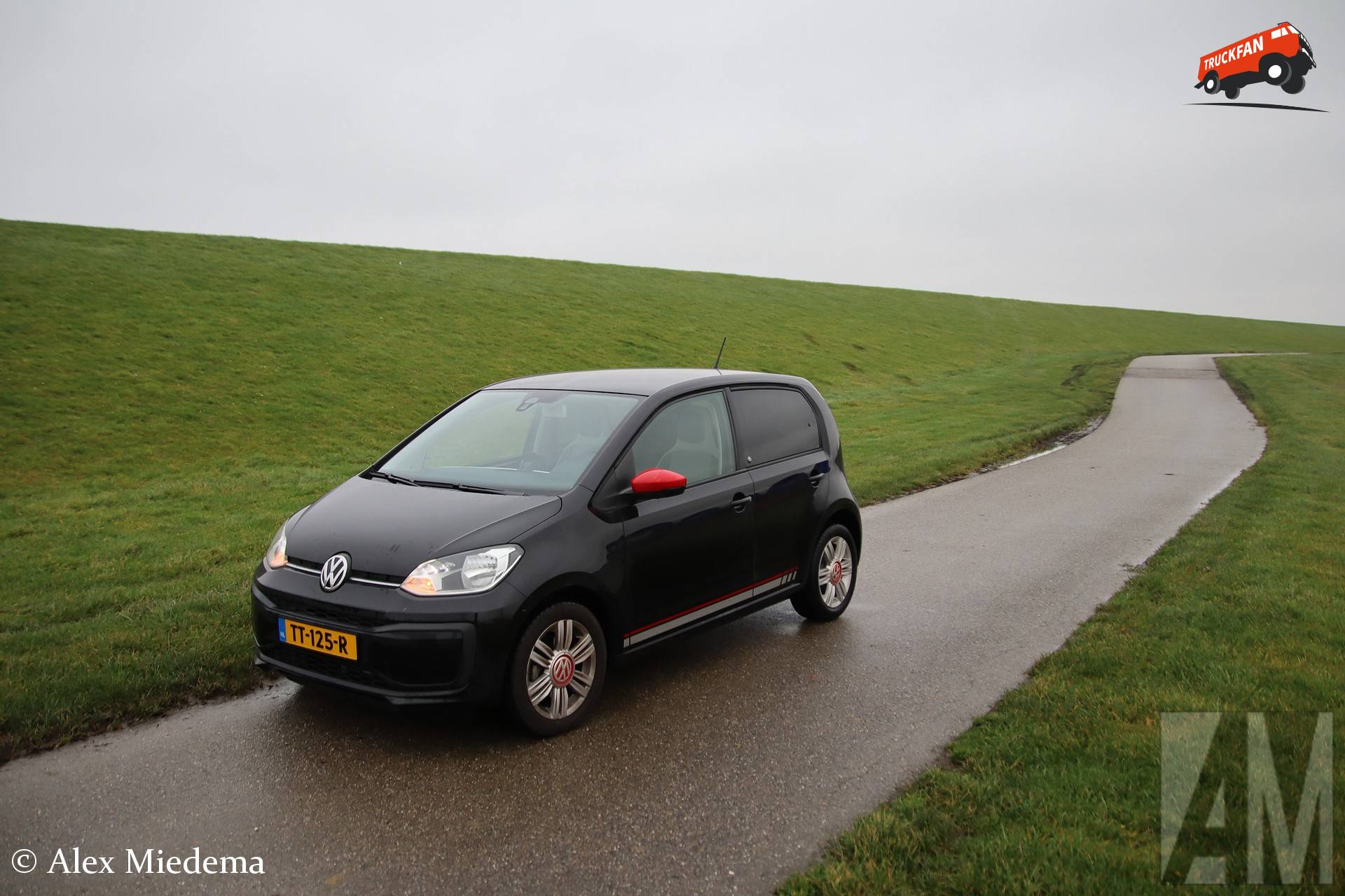 VW up
