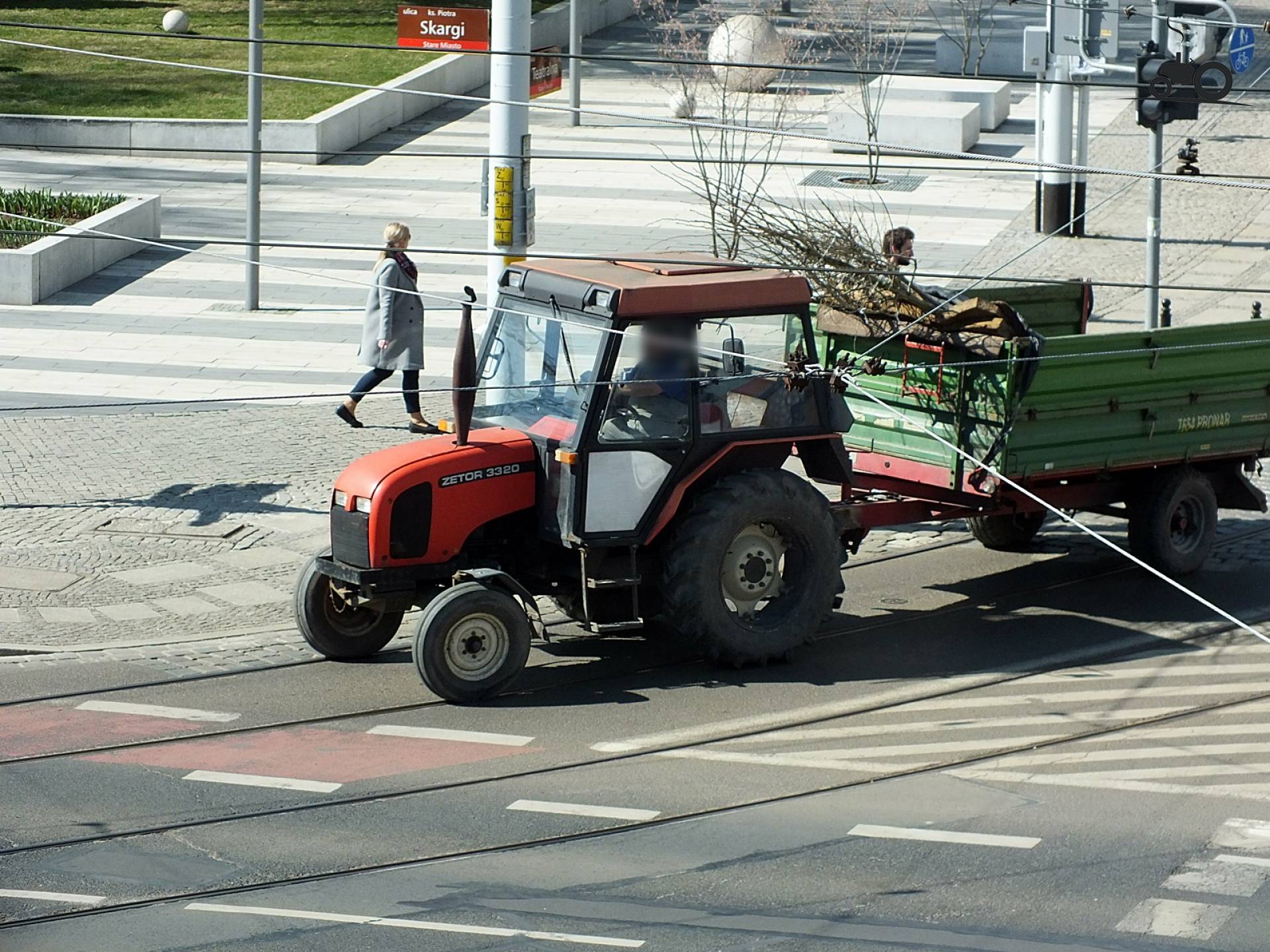 Zetor 3320 crankshaft TractorFan United Kingdom crankshaft exchange