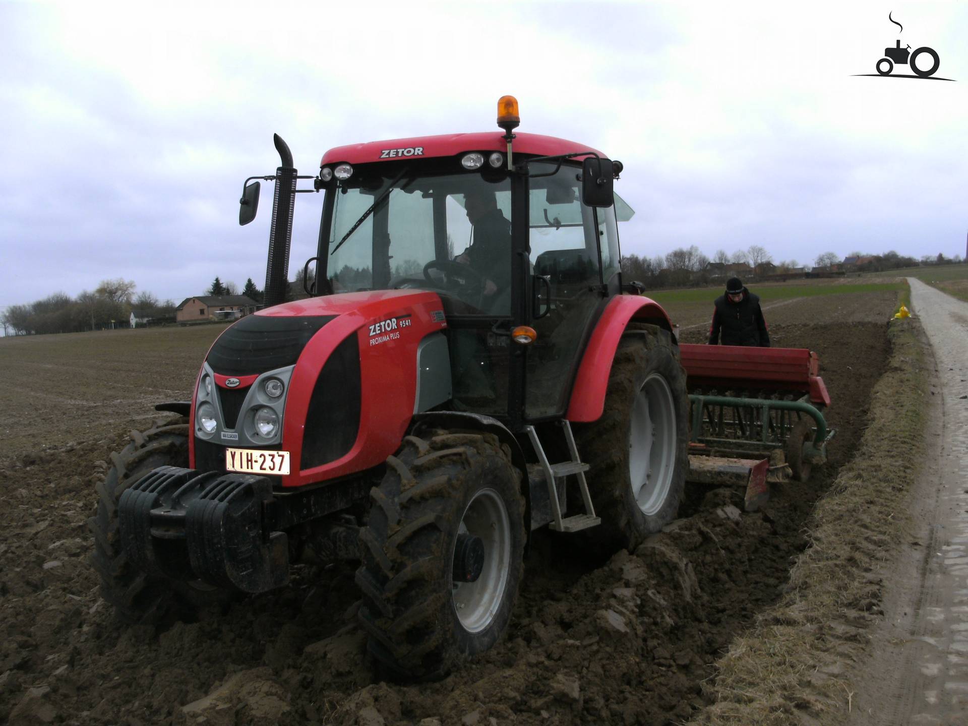 Zetor Proxima 9541 - Nachrichten, Fotos & Videos - Seite 1