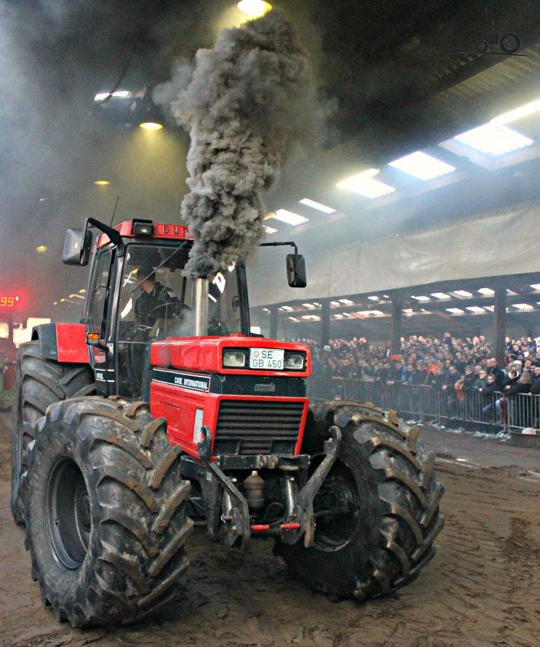 Case International 1455 XL United Kingdom Tractor picture 717586