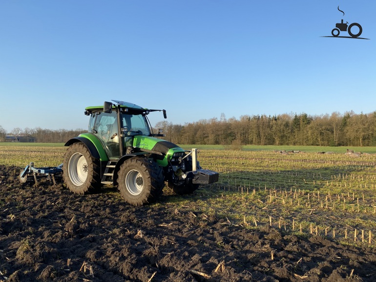 Deutz Fahr Agrotron K Italia Trattore Immagine