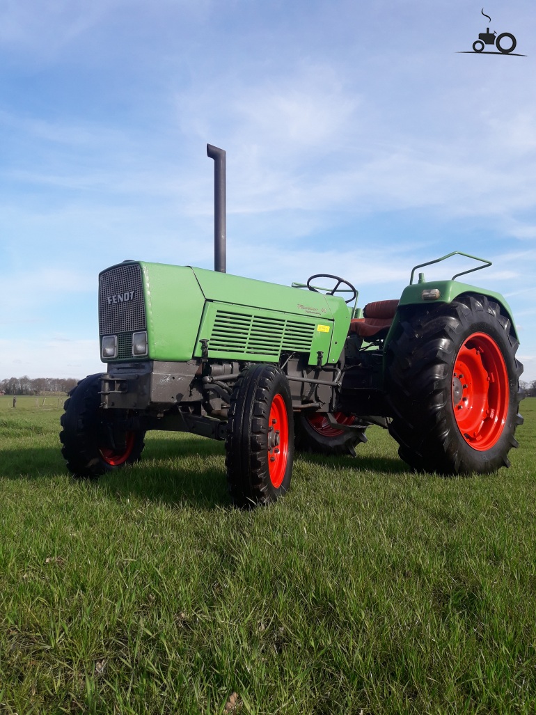 Foto Fendt Farmer 4S 1223572