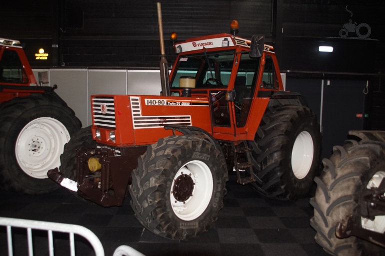 REPLICAGRI – Tracteur FIAT 140-90 1/32 – Jumelage Dé-clipsable – Modèle REP117