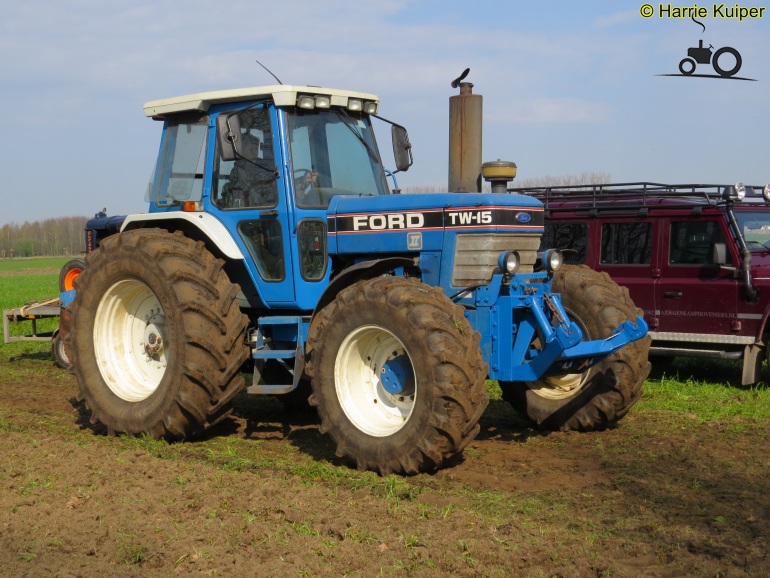 Ford Tw 15 United Kingdom Tractor Picture 1287802