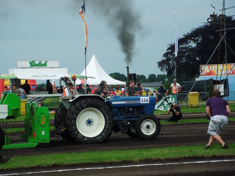 Ford lady video