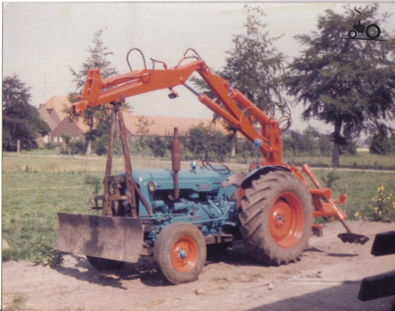 veicoli d'emergenza 23374-super-major-fordson