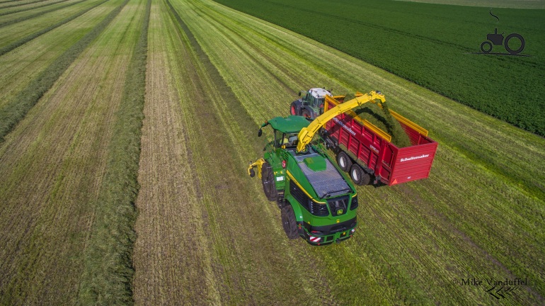 Foto John Deere 9700 Hakselaar Van Loonbedrijf Gebr Bogers 6142