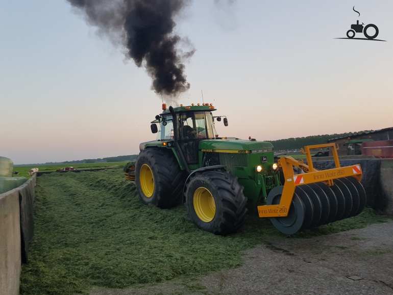 Foto John Deere 4955 #1229421