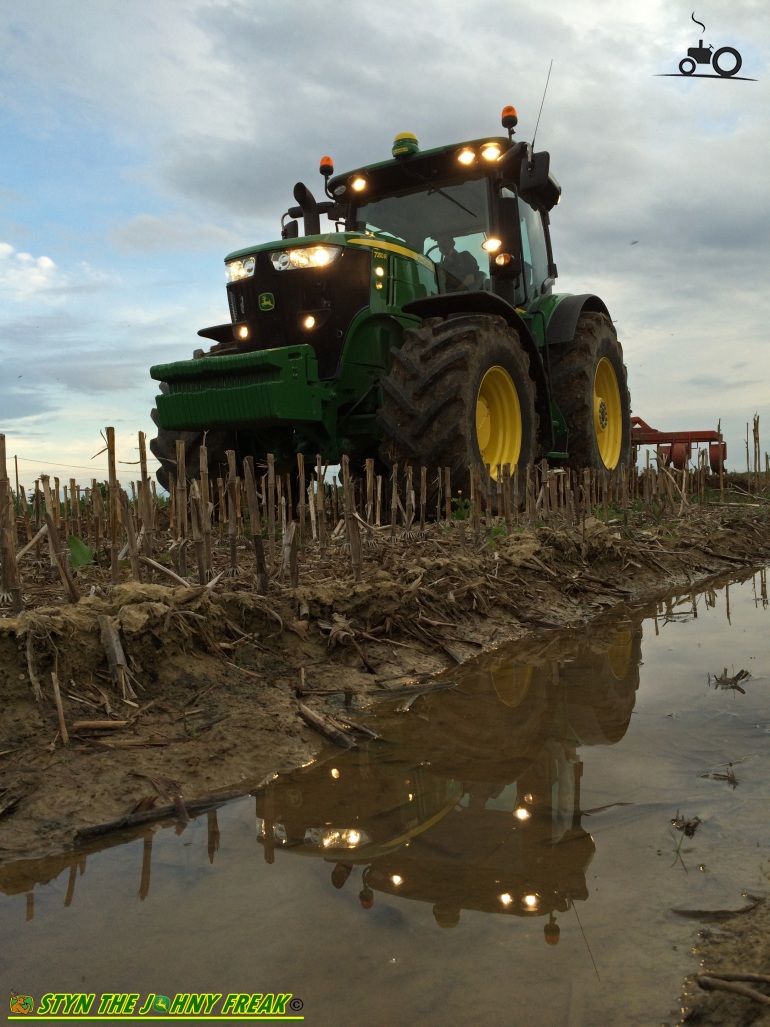 Foto John Deere 7250R #911525