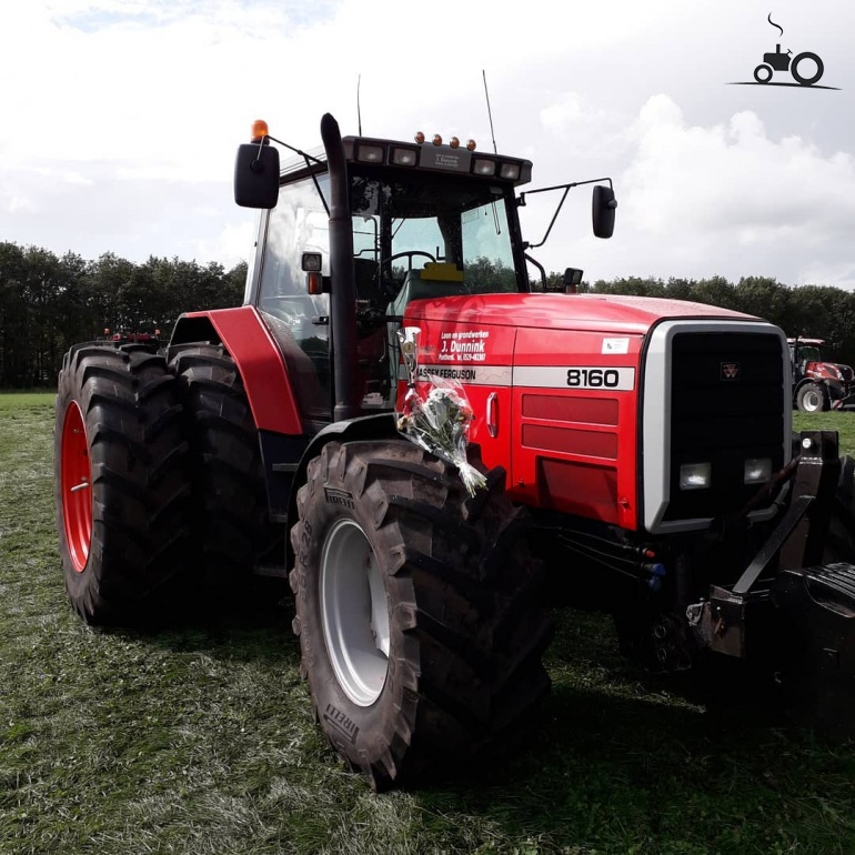 foto-massey-ferguson-8160-1312800