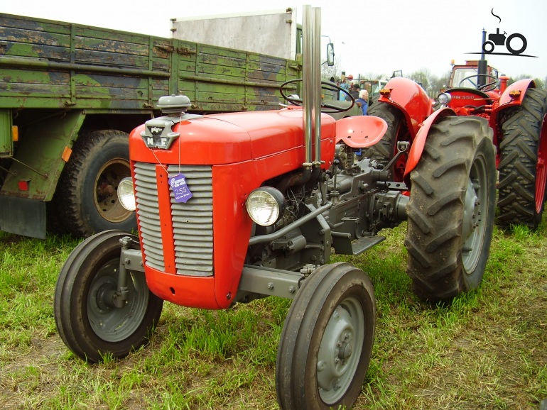 Massey Ferguson 25 United Kingdom Tractor Picture 29112 