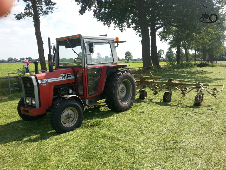 Foto Massey Ferguson 550 851391