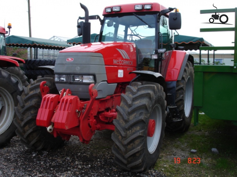 Fiche technique Tracteurs Mc CORMICK XTX 145 XtraSpeed de 2011