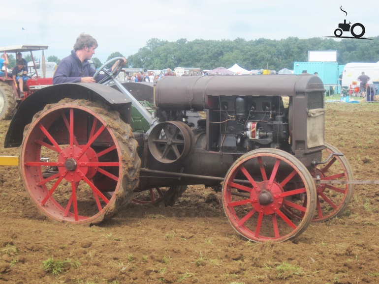 McCormick-Deering 15-30 - United Kingdom - Tractor picture #978896