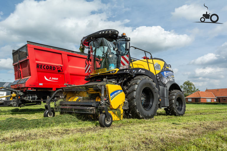 Foto New Holland FR 920 van Jan Bevers BVba