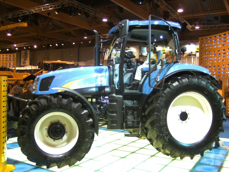 Foto New Holland T