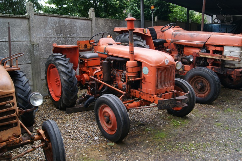 Renault D30 France Tracteur image 971333