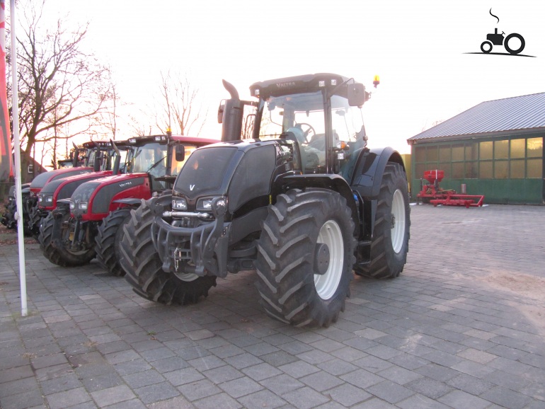 Foto Valtra S233 738199