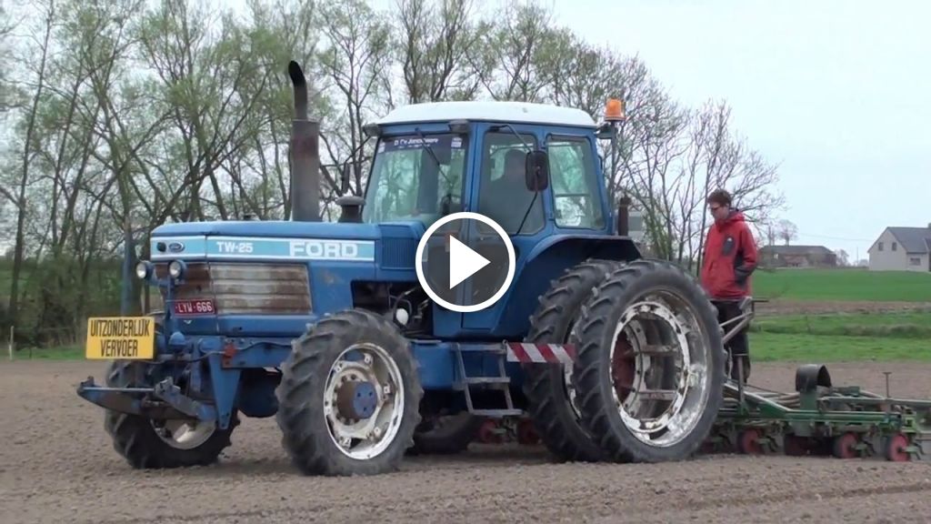 Video Ford TW 25
