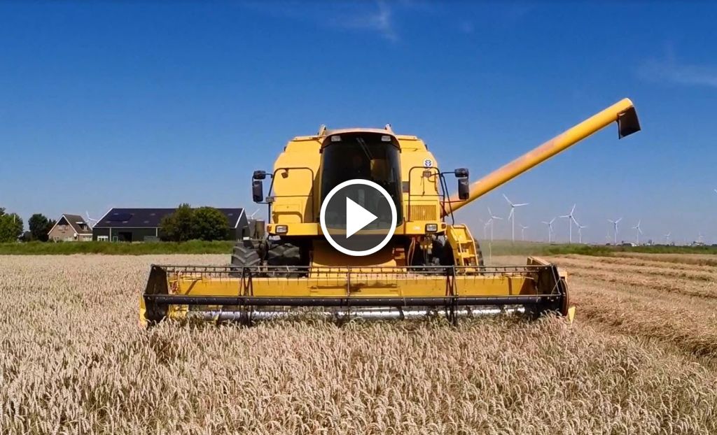 Wideo New Holland TX 67