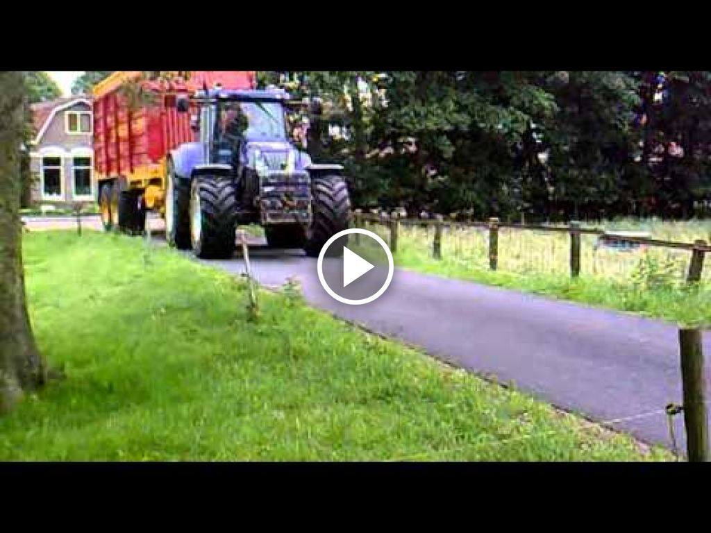 Video New Holland T 7070