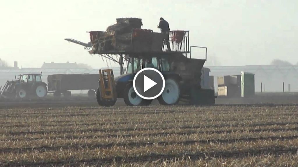 Wideo New Holland TL 100