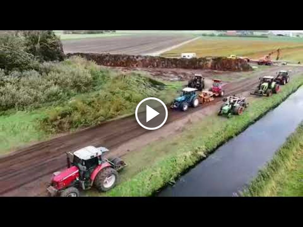 Video Ford 8240